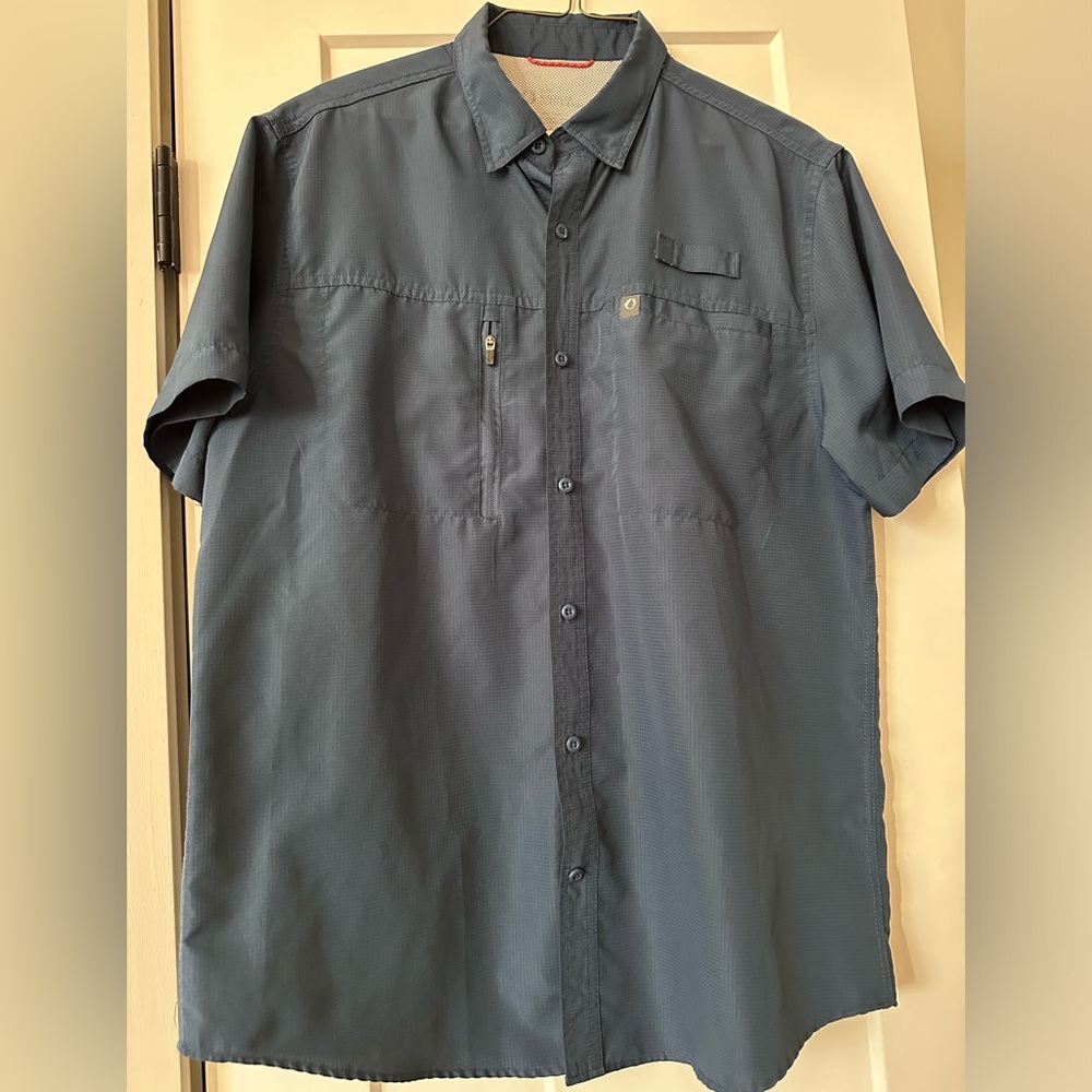 The American Outdoorsman Short Sleeve Mesh Lined Sports Shirt